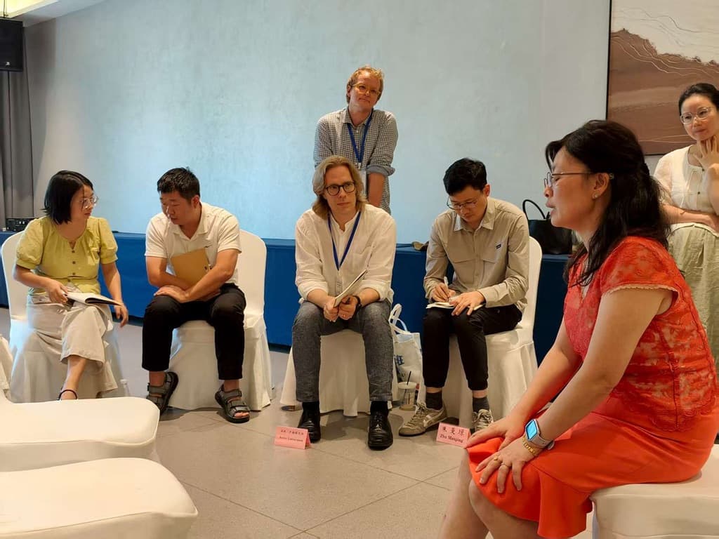 Antto with students